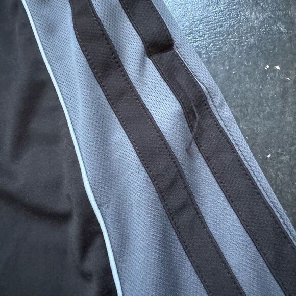 Adidas 100% Polyester Shorts Kids Youth Size Large Black Color Elastic Waist - Picture 2 of 12